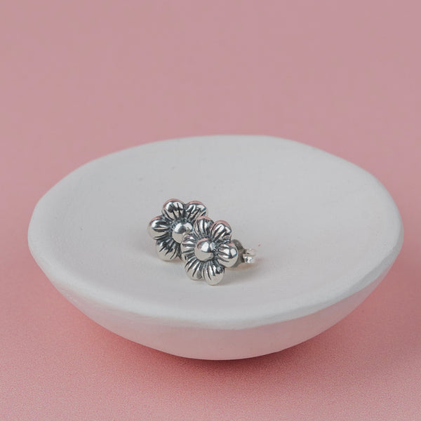 Antique Daisies | Sterling Silver Stud Earrings Antique Daisies | Sterling Silver Stud Earrings