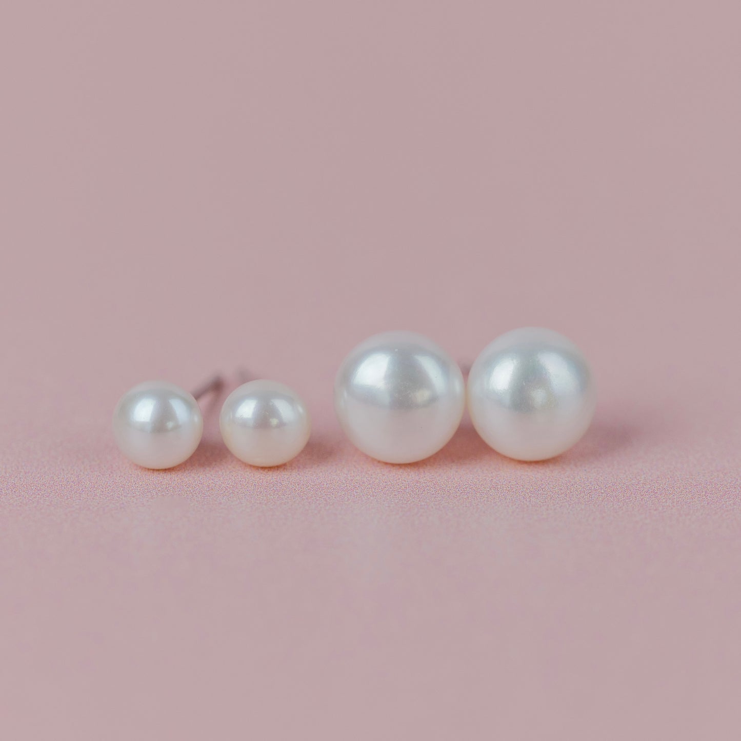 Freshwater Pearls | Stud Earrings