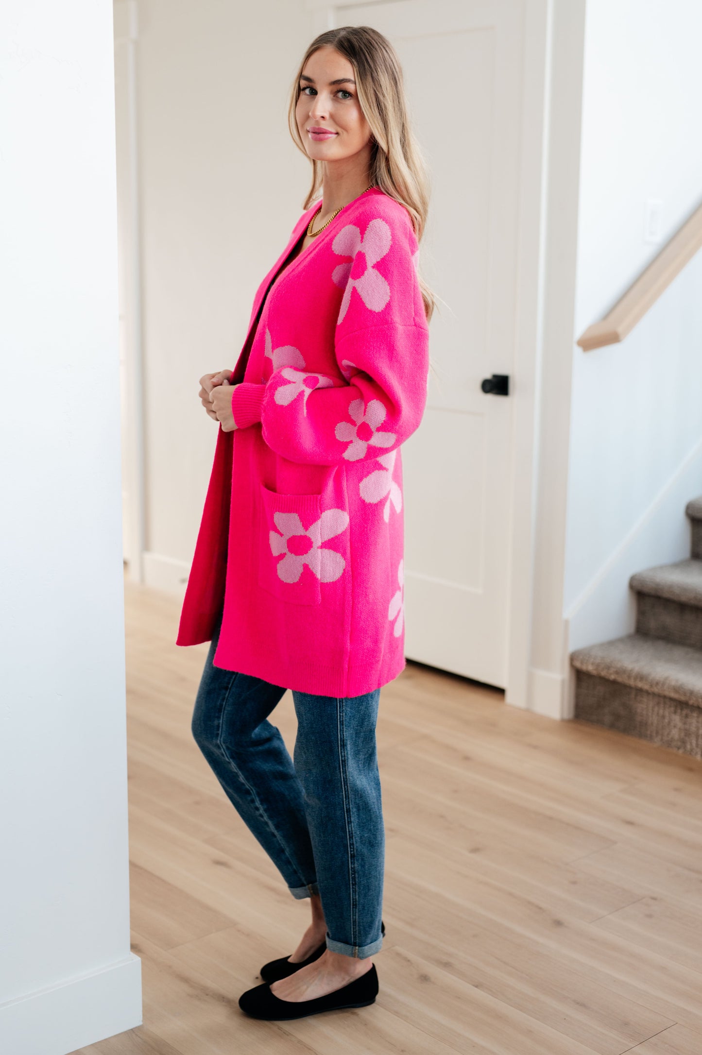 Daisies Forever Floral Cardigan in Pink