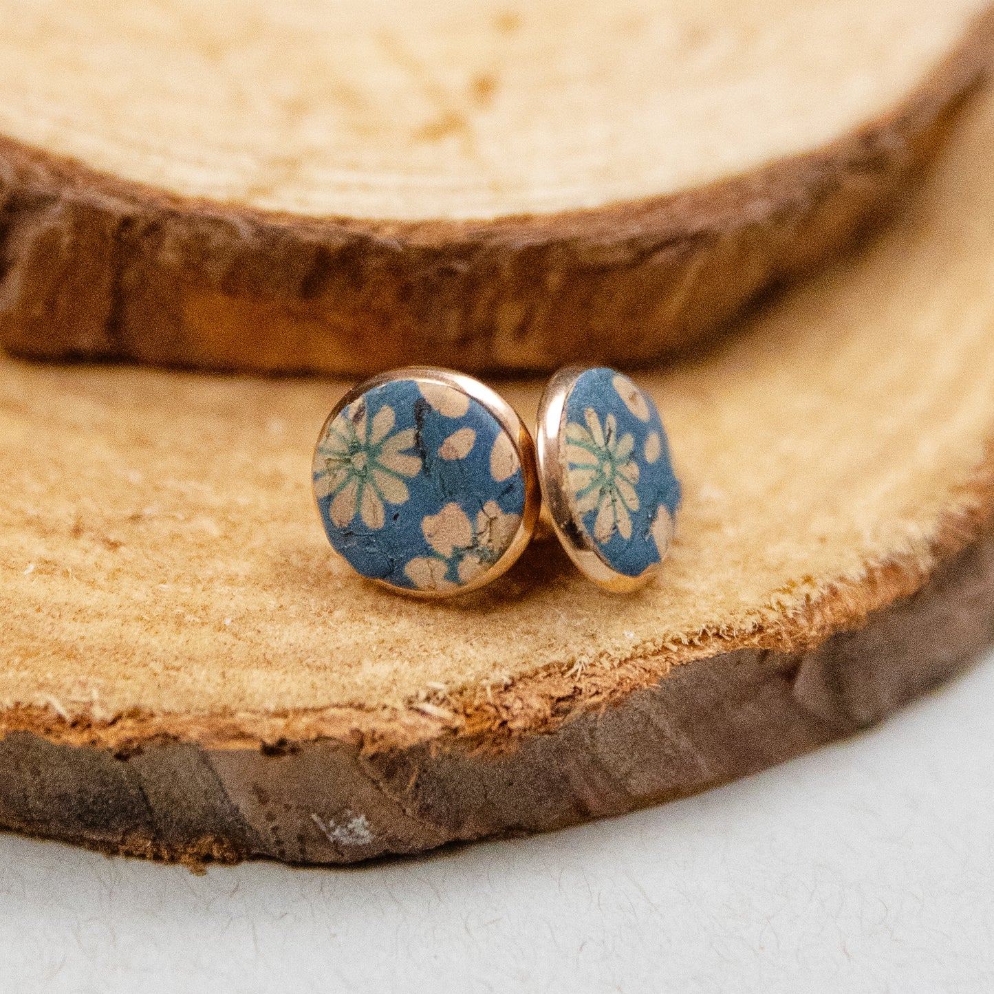 THE STUD in Turquoise Daisy Dreams