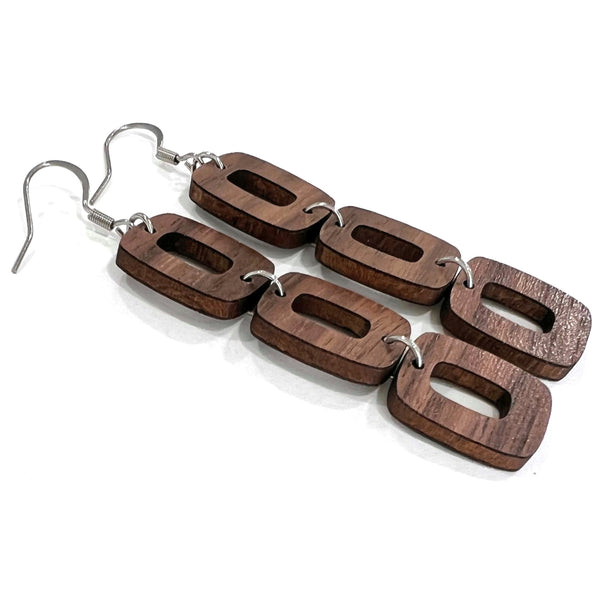 THE BETSY in Walnut THE BETSY in Walnut