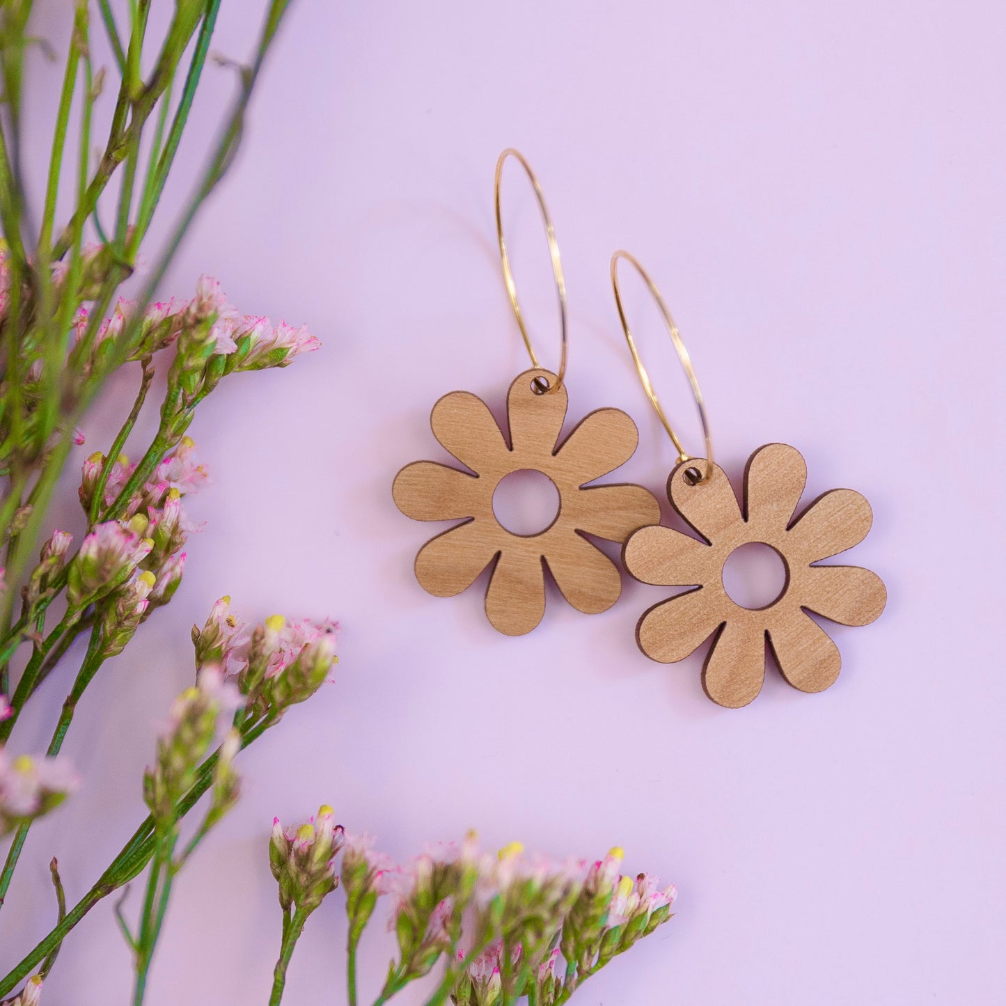 THE PRETTY DAISY HOOP in Cherry Wood/ Lightweight Statement Earrings