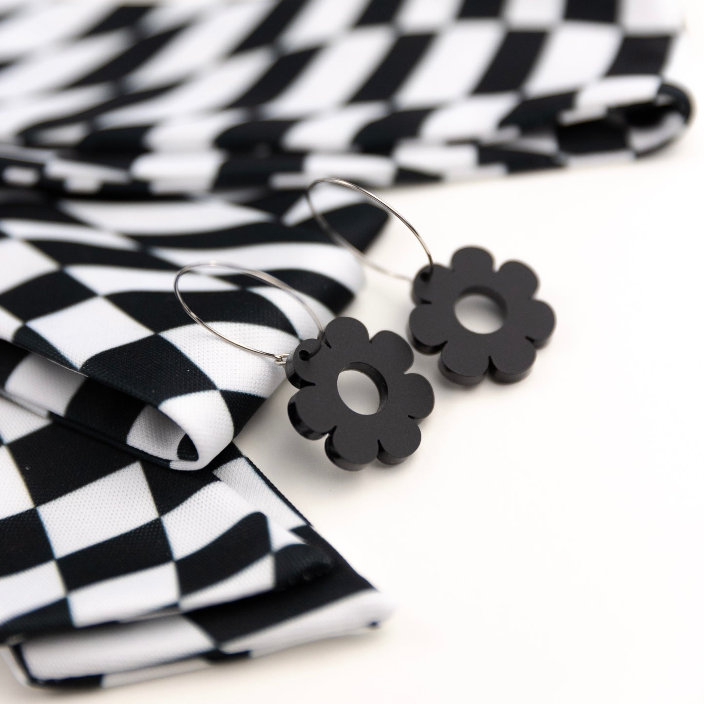 THE BEST EARRINGS/HEADBAND in Black & White Wavy Checkerboard  + Daisy Hoops/ Statement Accessories