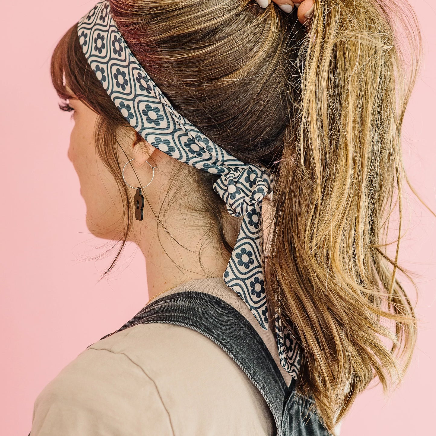 THE BEST EARRINGS/HEADBAND in Black & Cream Wavy Checkerboard  + Daisy Hoops/ Statement Accessories