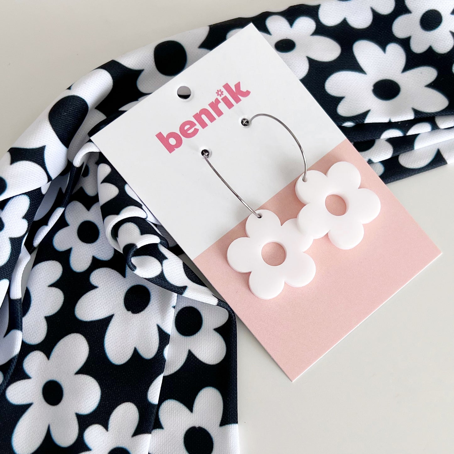 THE BEST EARRINGS/HEADBAND gift set in Black and White Daisy/ Statement Accessories