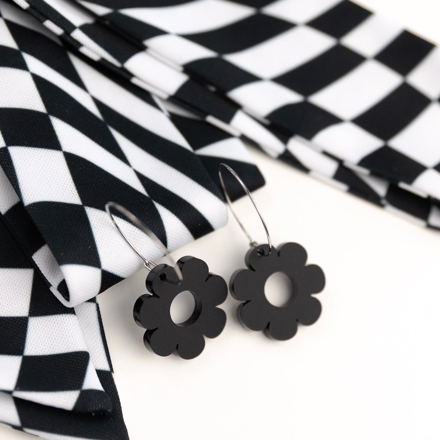 THE BEST EARRINGS/HEADBAND in Black & White Wavy Checkerboard  + Daisy Hoops/ Statement Accessories