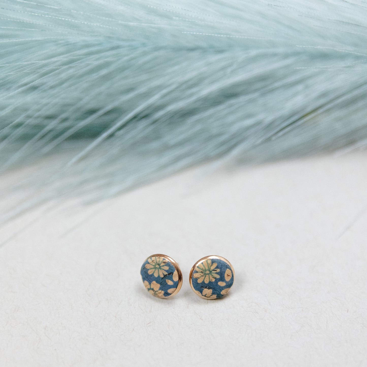 THE STUD in Turquoise Daisy Dreams